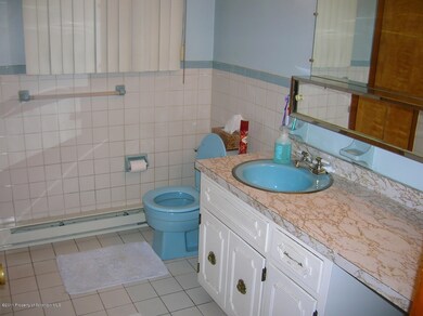 806 S 6th Ave, Scranton, PA 18504 - photo 3