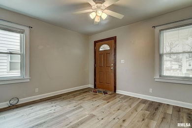 3228 S 5th St unit 1, Springfield, IL 62703 - photo 3