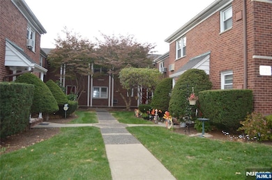 721 Broad Ave unit 5A, Ridgefield, NJ 07657 - photo 6