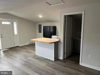 277 Briarwood Cir unit 5, Berkeley Springs, WV 25411 - photo 6