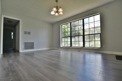 2504 Una Dr, Jacksonville, FL 32216 - photo 6