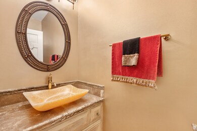 1/2 Bath