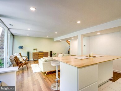 11513 Maple Ridge Rd, Reston, VA 20190 - photo 7