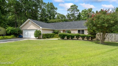 621 Clover Dr, Jacksonville, NC 28546 - photo 2