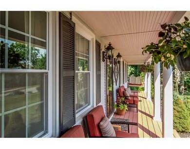 176 Kings Ridge Rd, Wakefield, RI 02879 - photo 4