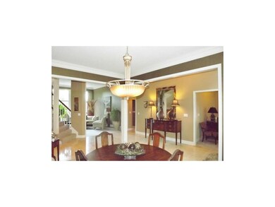 Open and spacious made for families and entertaini