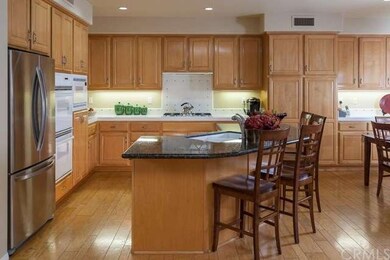 Large eat-in kitchen