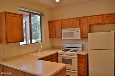 Kitchen (2)