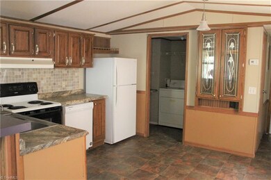 1346 Foxburrow Rd, Asheboro, NC 27205 - photo 3