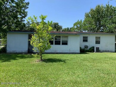 6341 Cherry Laurel Dr, Jacksonville, FL 32210 - photo 5