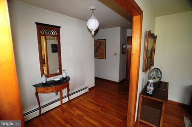 8804 Briarcroft Ln, Laurel, MD 20708 - photo 6