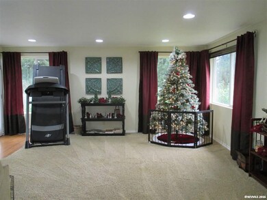 3263 Pioneer Dr SE, Salem, OR 97302 - photo 3