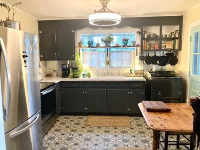 1527 College St, Oxford, NC 27565 - photo 6