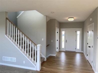 664 Edna Dr, Hudson, WI 54016 - photo 3