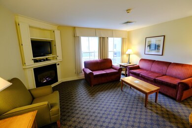 617/619 Jackson Gore Adams House unit 617/619 QII, Ludlow, VT 05149 - photo 5