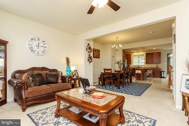 20251 Capital Ln, Hagerstown, MD 21742 - photo 5