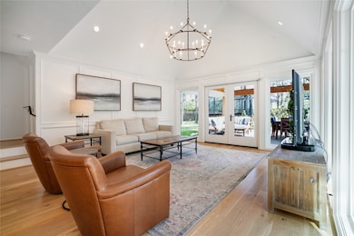 402 Coachman Ln, Houston, TX 77024 - photo 7