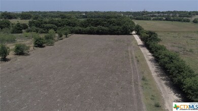 352 Montgomery Ln, Moody, TX 76557 - photo 2