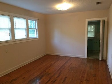 Dining/den