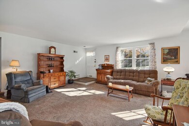 113 Yardley Commons, Yardley, PA 19067 - photo 3