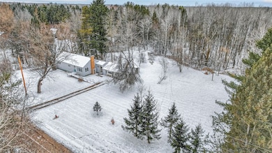 W5456 Butler St, Sheldon, WI 54766 - photo 4