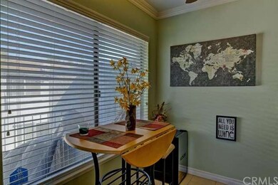 Cozy breakfast nook at the head of the kitchen