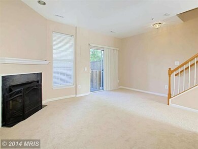 13061 Park Crescent Cir, Herndon, VA 20171 - photo 4