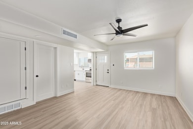 0031-31 - Broadway #103 (1)