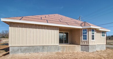 101 Feather Way, Fredericksburg, TX 78624 - photo 2