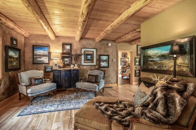 Entryway Sitting Area