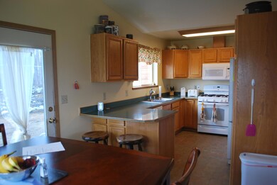 Dining/Kitchen