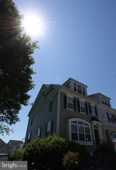 23113 Robin Song Dr, Clarksburg, MD 20871 - photo 2