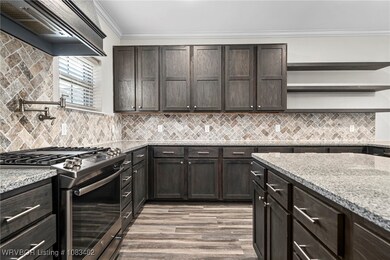 9223 R A Young Jr Dr, Barling, AR 72923 - photo 6