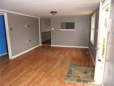 116 Honeysuckle Ln, Littlestown, PA 17340 - photo 3