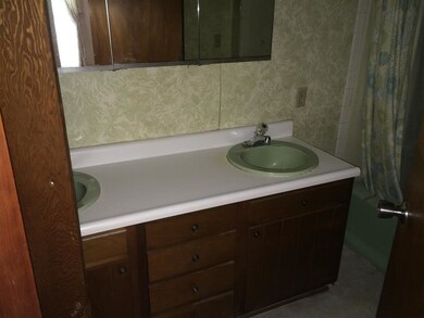 504 W Main St, Brooklyn, WI 53521 - photo 7