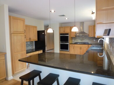 55 Tahattawan Rd, Littleton, MA 01460 - photo 4