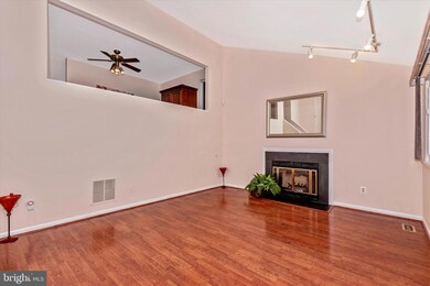 9634 Green Moon Path, Columbia, MD 21046 - photo 4