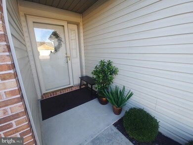 402 Benjamin Dr, Chambersburg, PA 17201 - photo 3