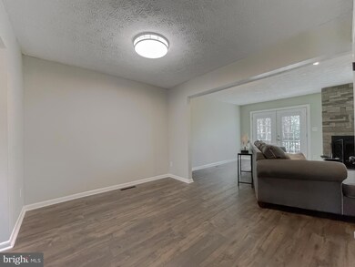 23339 Red Oak Ct, California, MD 20619 - photo 7