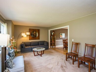 4551 Doe Run Dr, Cedar Rapids, IA 52411 - photo 2