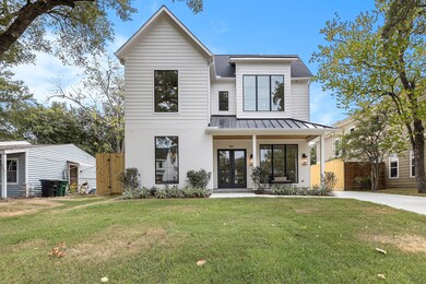 967 W 42nd St, Houston, TX 77018 - photo 2