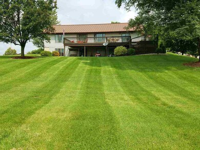 Well-kept rear yard.