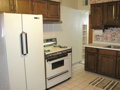 Kitchen 2