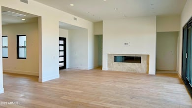 Lot 32-Gathering Room