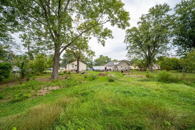 1807 Case Rd-108