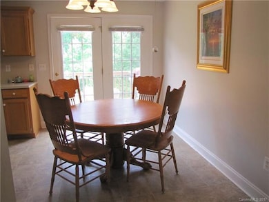 134 S Yadkin River Rd unit 37, Statesville, NC 28625 - photo 6