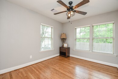 311 E 35th St, Houston, TX 77018 - photo 5