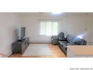 4 Colleen Ln, Wallkill, NY 12589 - photo 3