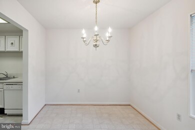 3350 Chiswick Ct unit 572A, Silver Spring, MD 20906 - photo 7