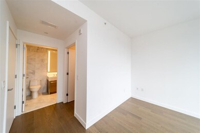 75 Park Ln S unit 906, Jersey City, NJ 07310 - photo 6